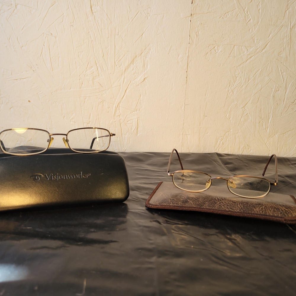 Visionworks Rectangular Metal Eyeglasses Gold / G… - image 2